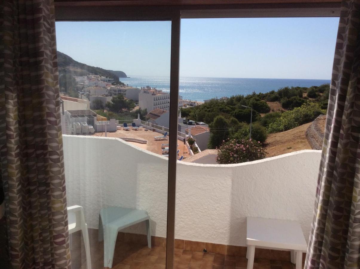 Apartamentos Salema Praia Club Eksteriør bilde