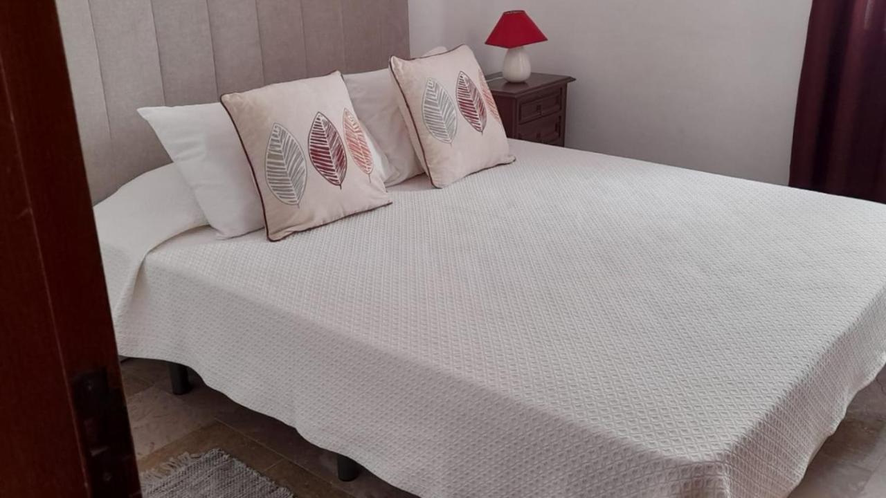 Apartamentos Salema Praia Club Eksteriør bilde