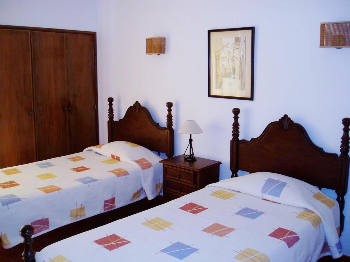 Apartamentos Salema Praia Club Eksteriør bilde