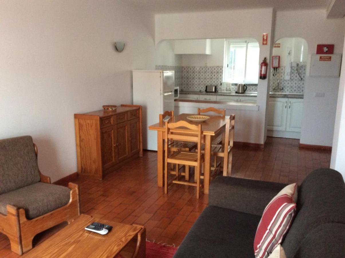 Apartamentos Salema Praia Club Eksteriør bilde