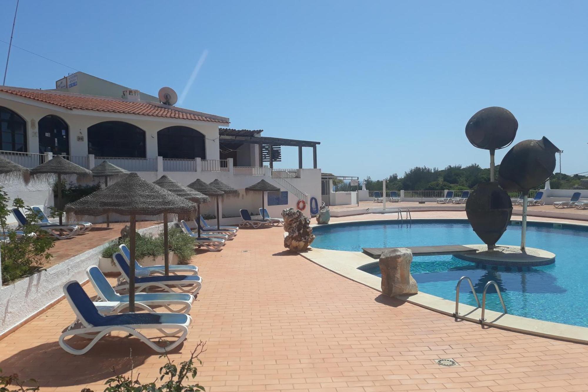 Apartamentos Salema Praia Club Eksteriør bilde