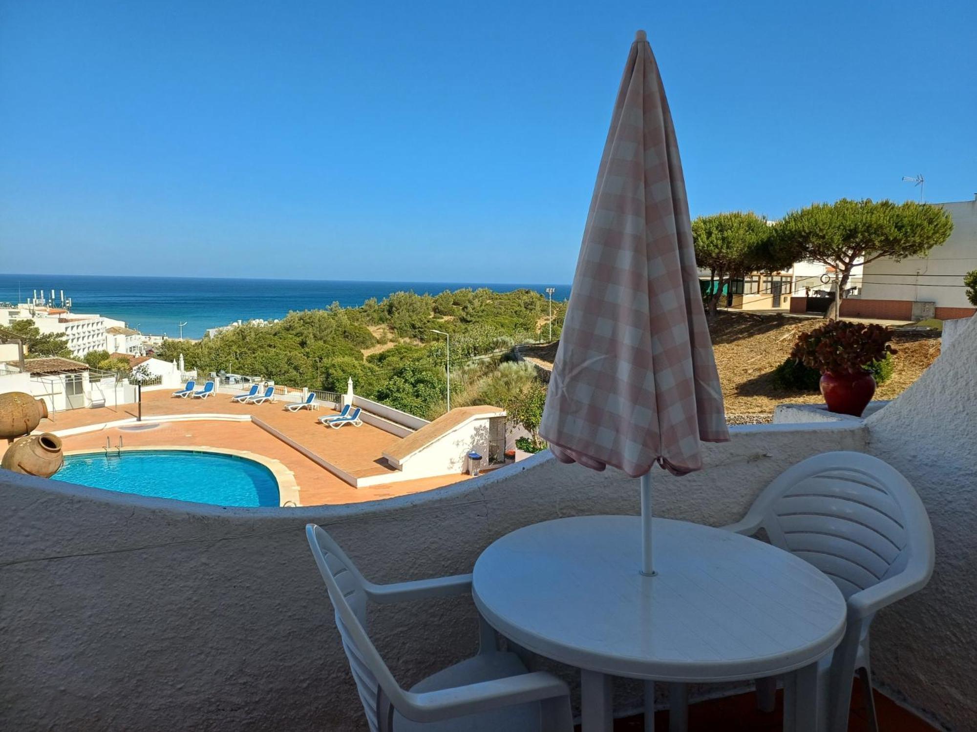 Apartamentos Salema Praia Club Eksteriør bilde