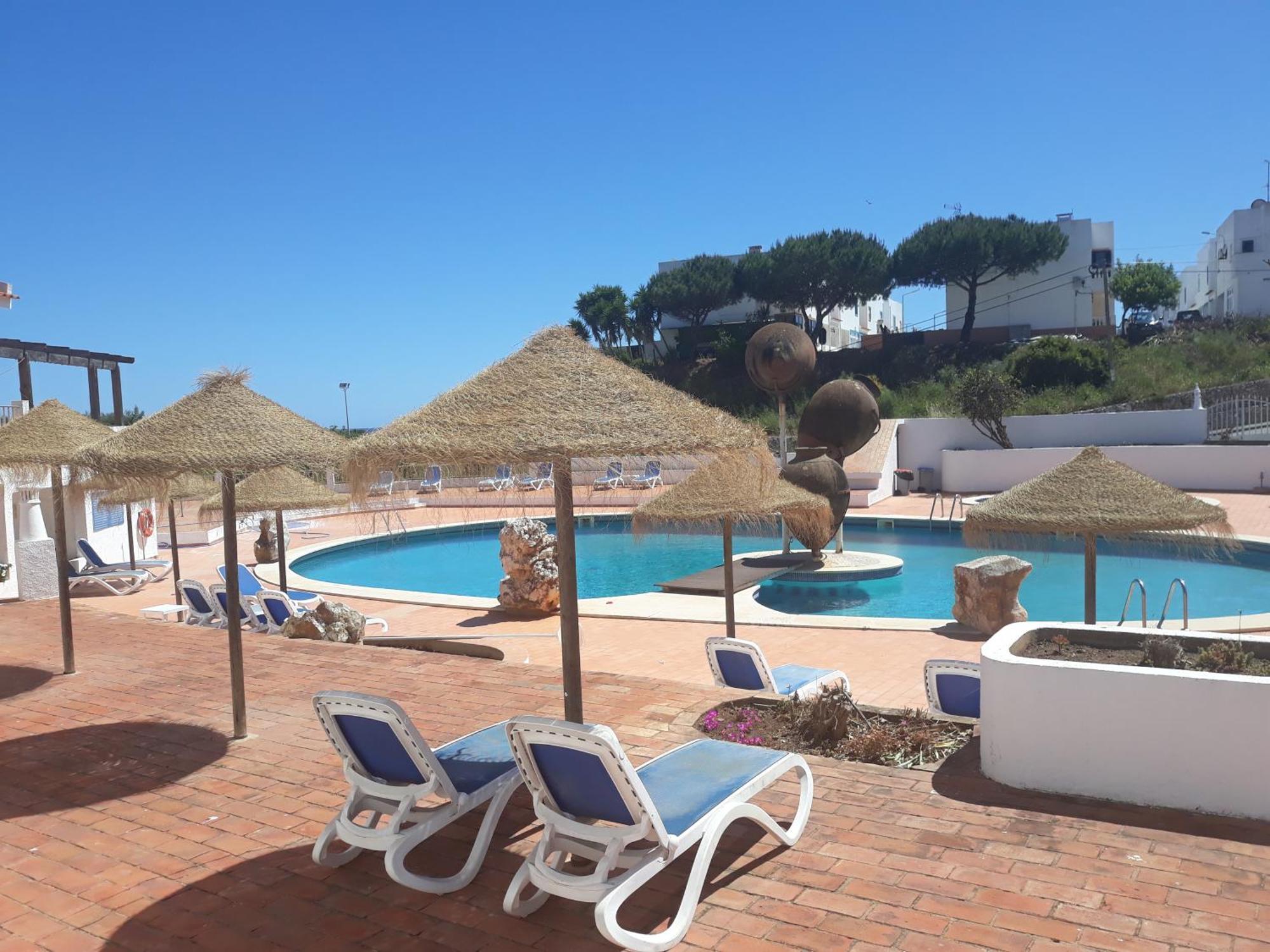 Apartamentos Salema Praia Club Eksteriør bilde