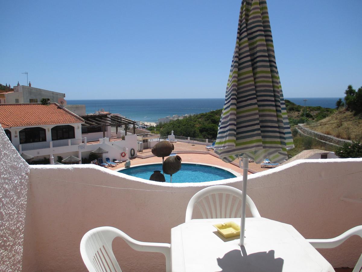 Apartamentos Salema Praia Club Eksteriør bilde