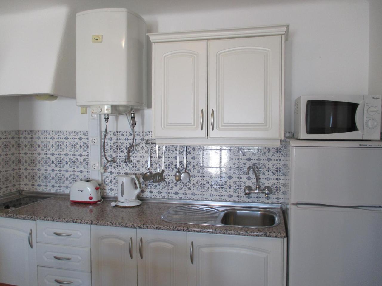 Apartamentos Salema Praia Club Eksteriør bilde